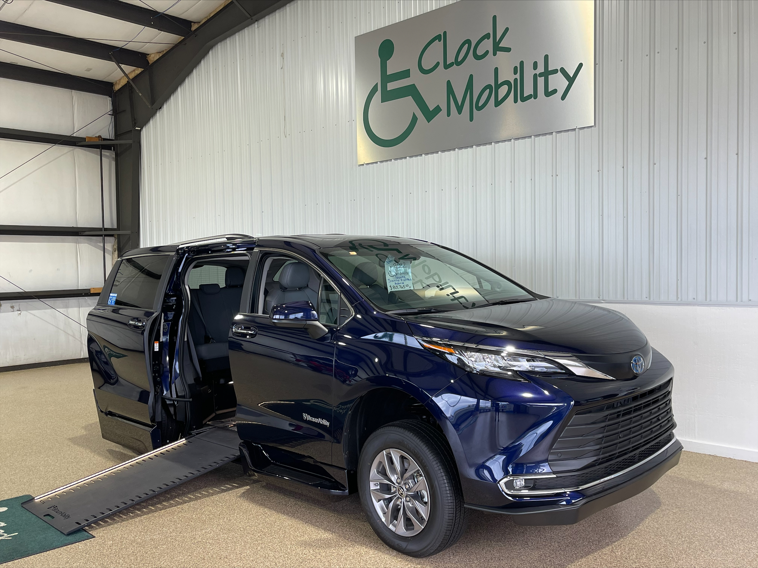 2022 Blueprint Toyota Sienna XLE Plus with BraunAbility Infloor Conversion